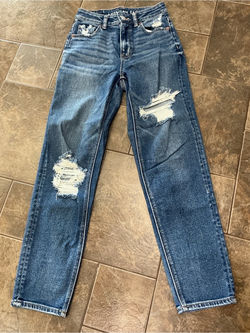 American Eagle Outfitters Blue Distressed Stretch Mom straight Jeans